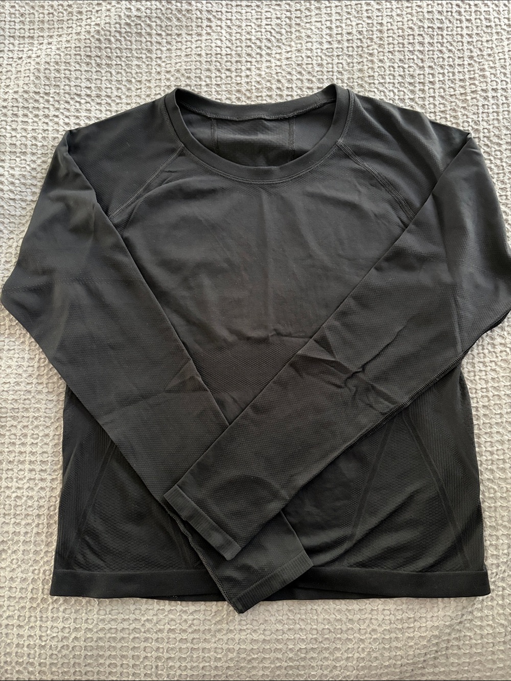 Athleta Momentum Long Sleeve - Black